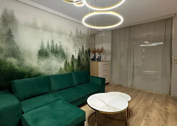 Golden Forest وارسو